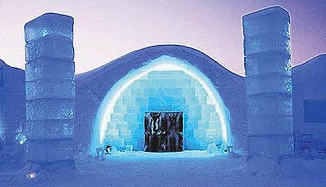 Ice Hotel в деревне Юккасярви