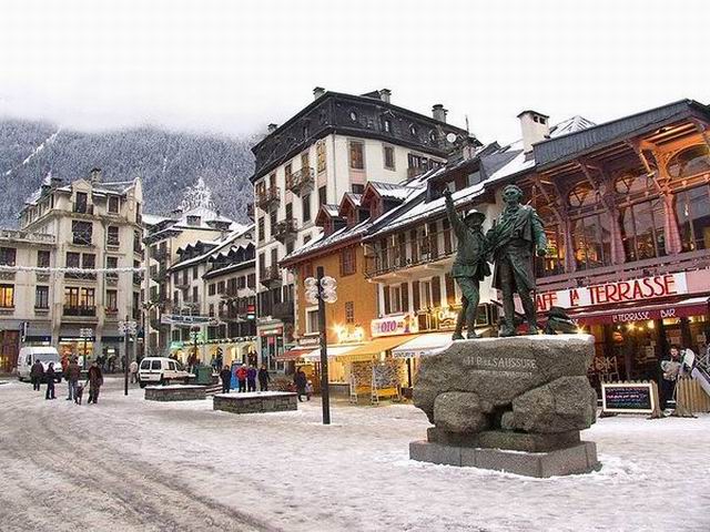     (Chamonix-Mont-Blanc)
